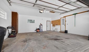 2206 N MCDONALD St, Appleton, WI 54911