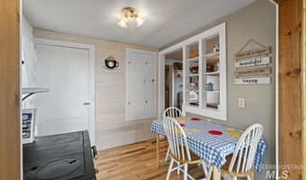 739 S Main St, Cascade, ID 83611