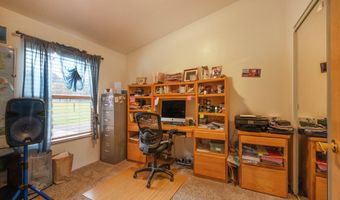 24496 VAUGHN Rd, Veneta, OR 97487