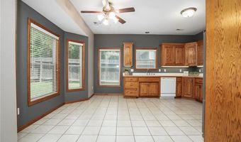 214 Hillside Dr, Baldwin City, KS 66006