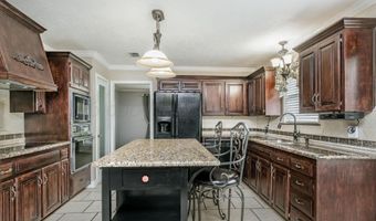 6701 BLACKSMITH Ln, Amarillo, TX 79109