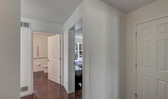 207 Game Ln, Blakeslee, PA 18610