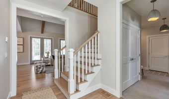 14 Overlook Cir, Auburn, NH 03032