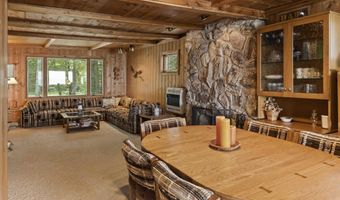 17646 S Ridgewood Dr, Arcadia, MI 49613