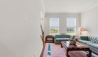 30 CHARLESTON Cir, Dover, DE 19904