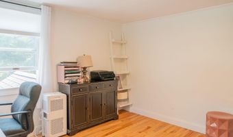 32 Pleasant Hill Rd, Falmouth, ME 04105