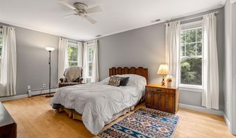 3 Owen Ln, Amherst, NH 03031