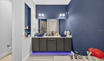 1224 ACAPPELLA Ln, Apollo Beach, FL 33572