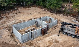 22 Cassidy Trl, Coventry, RI 02816