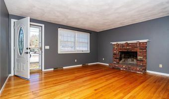 38 Greenwood Rd, North Kingstown, RI 02852