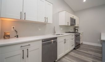 1131 Prairie St, Adel, IA 50003