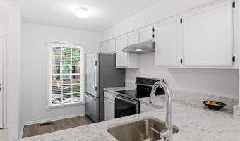 2410 S WALTER REED Dr 2, Arlington, VA 22206