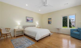 29 Dennell Dr, Lincoln, RI 02865