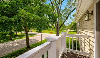 616 W Park St, Arlington Heights, IL 60005