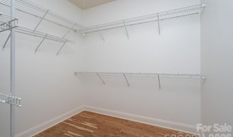 1617 Brook Rd, Charlotte, NC 28205