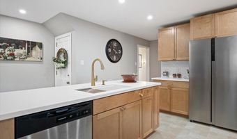 201 Clyde Rd, Bangor, ME 04401