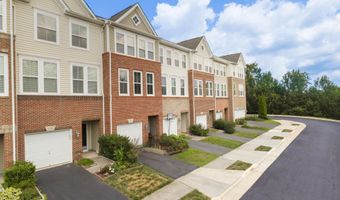 43381 RICKENBACKER Sq, Ashburn, VA 20147