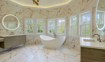 67 Robin Ln, Alpine, NJ 07620