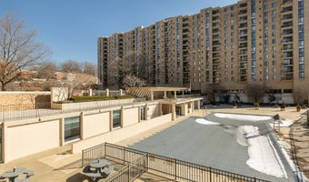 4600 S FOUR MILE RUN Dr 623, Arlington, VA 22204