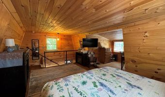 12 Beech Ridge Dr, Abbot, ME 04406