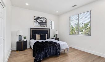 3749 Arapaho Pl, Carlsbad, CA 92010
