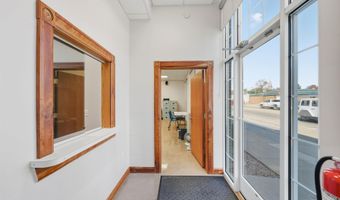 218 S Main St, Almont, MI 48003