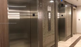 3701 N Country Club Dr 706, Aventura, FL 33180