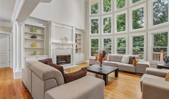12516 Darvish Ln, Alpharetta, GA 30005