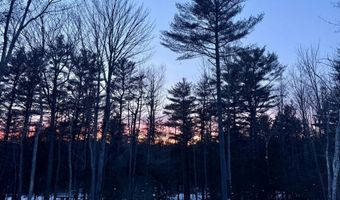43 Darling Parke Dr, Bangor, ME 04401
