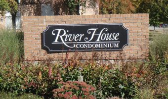 1249 Island Dr 101, Ann Arbor, MI 48105