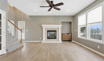 1323 N 158th Ct, Basehor, KS 66007