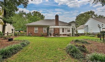 5607 Oak Dr, Charlotte, NC 28216