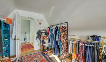 375 W Main St, Amsterdam, NY 12010