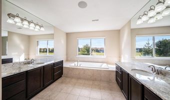 864 Gallery Ln, Ann Arbor, MI 48103