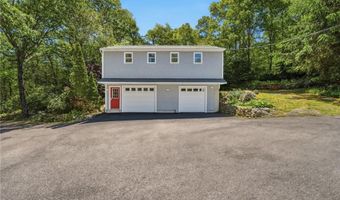 252 Wolf Rock Rd, Exeter, RI 02822