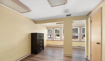 15 Thomas St, North Providence, RI 02911