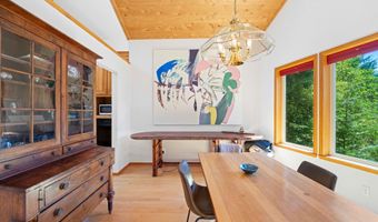 88600 TROUT POND Ln, Bandon, OR 97411