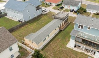 204 Winston Ave, Atlantic Beach, NC 28512