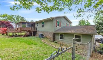 1305 Ridgeway Cir, Athens, TN 37303
