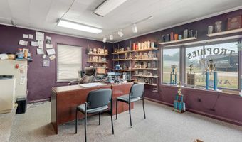 1916 S Wayne St, Auburn, IN 46706