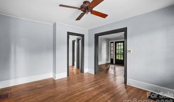 35 Northview St, Asheville, NC 28801