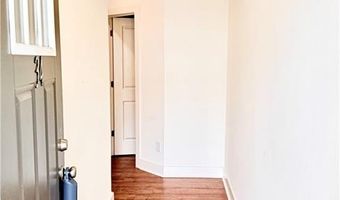 34 Auburn Woods Dr, Auburn, GA 30011