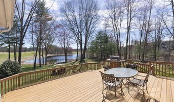 29 Woodland Dr, Avon, CT 06001