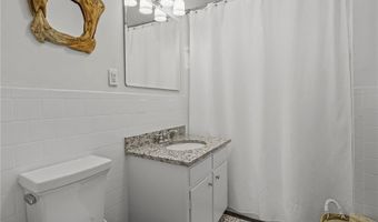 48 Constitution St 2, Bristol, RI 02809