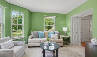 638 Old Ballwin Rd, Ballwin, MO 63021