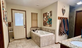 Spacious 4-Bedroom Home on 2.38 Acres with Country Charm, Ardmore, OK 73401