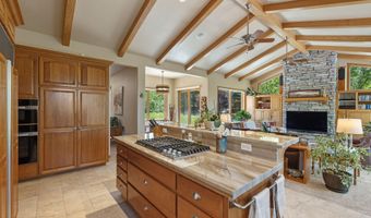 1030 Lakeside Dr, Gardnerville, NV 89460