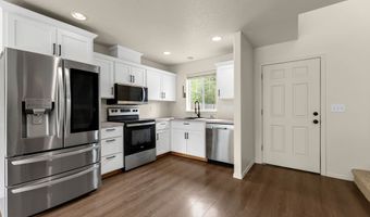 519 NE 2ND St, Battle Ground, WA 98604