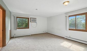 4 Pine Tree Dr 233, Arden Hills, MN 55112