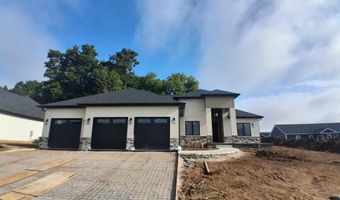830 Spyglass Hill Dr, Bedford, IN 47421